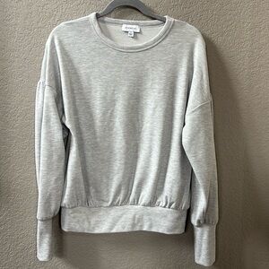 Evereve light grey sweatshirt